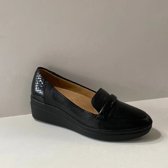 Naturalizer Black Samara Preppy Comfort Slip On Minimalist Loafer Size 8 Wide - Picture 1 of 12